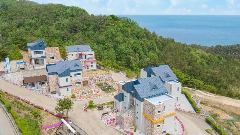 삼척 산토리니펜션(용화해수욕장) 대표 사진