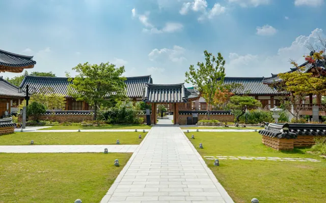 한옥스테이 남원예촌 — 남원 한옥