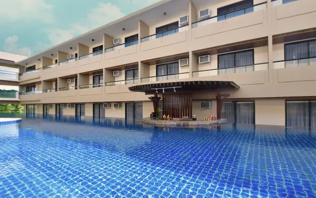 Canyon Hotels & Resorts Boracay 수영장