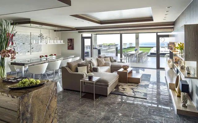 Dusit Thani Guam Resort Lobby & reception