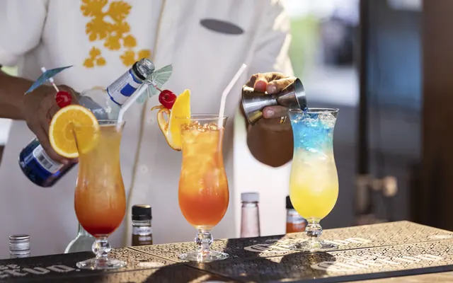 World Resort Saipan Bar & lounge