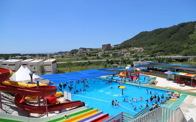 부안 더웨스트변산리조트 수영장