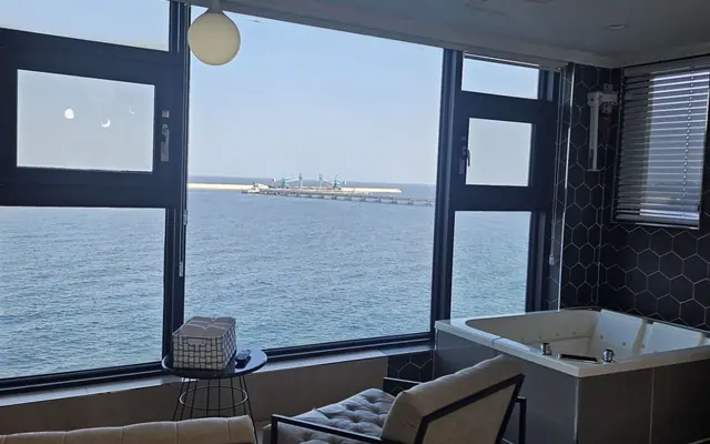 삼척 라온스파펜션 객실