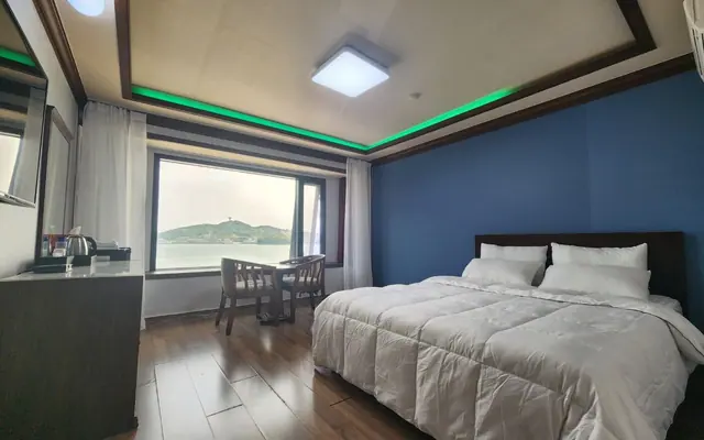 완도 세비야 — 완도 기타
