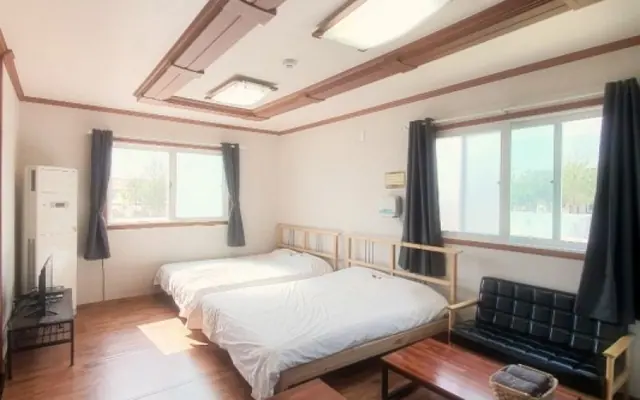 서산 바다사랑펜션타운 객실