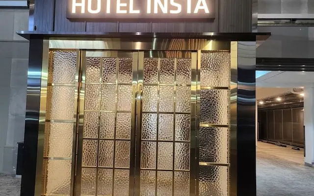호텔 인스타 수원시청점 외관
