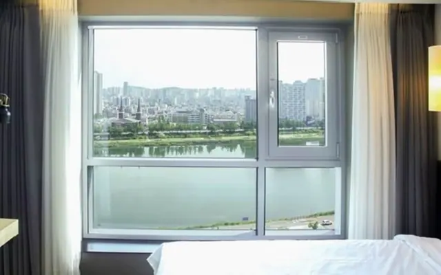호텔 리버사이드 전망