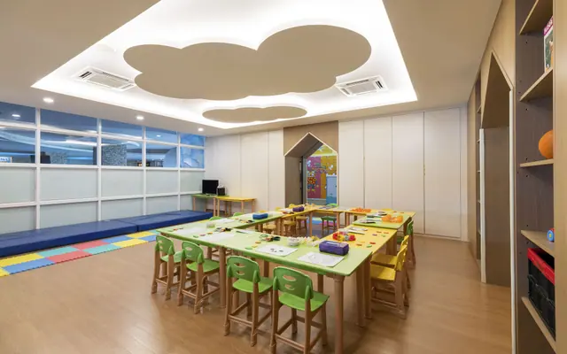 World Resort Saipan Breakfast & dining