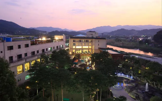 쉐르빌 온천 관광 호텔 전망