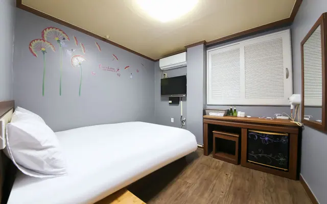 진주 더퍼스트 — 진주 기타