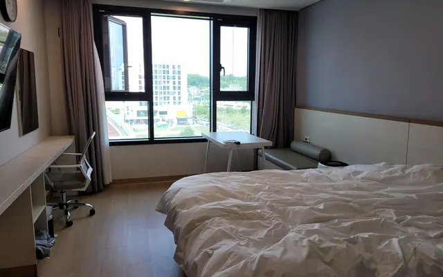 SureStay Plus Hotel by Best Western Asan 객실