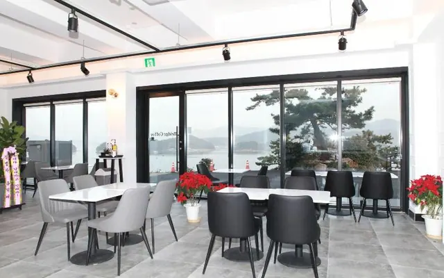 Tongyeong Bridge Hotel 조식·레스토랑