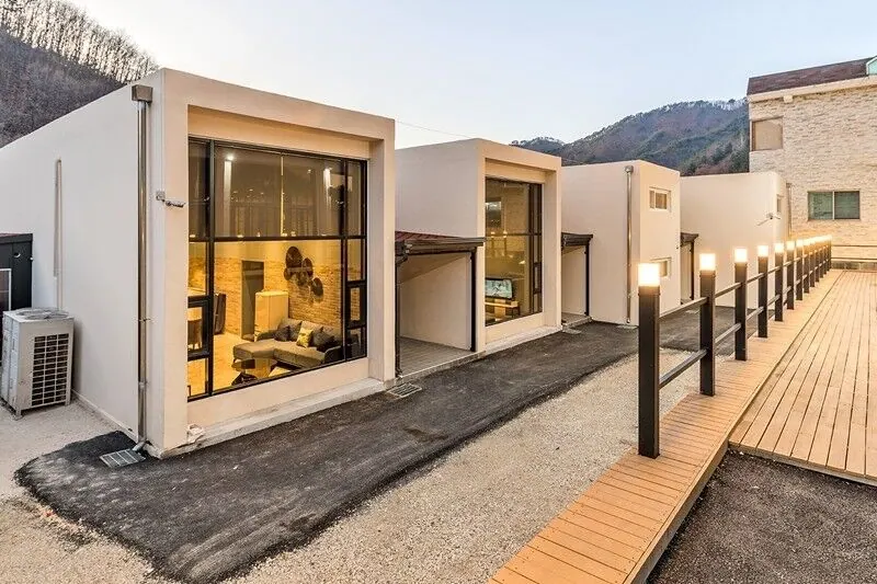 무주 마리나&스위트풀빌라스파펜션 대표 사진