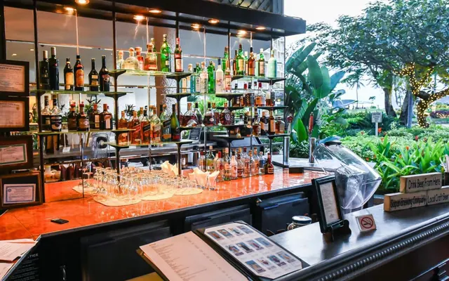 （原Hyatt Regency）塞班马里亚纳海滩度假村 酒吧与休息室